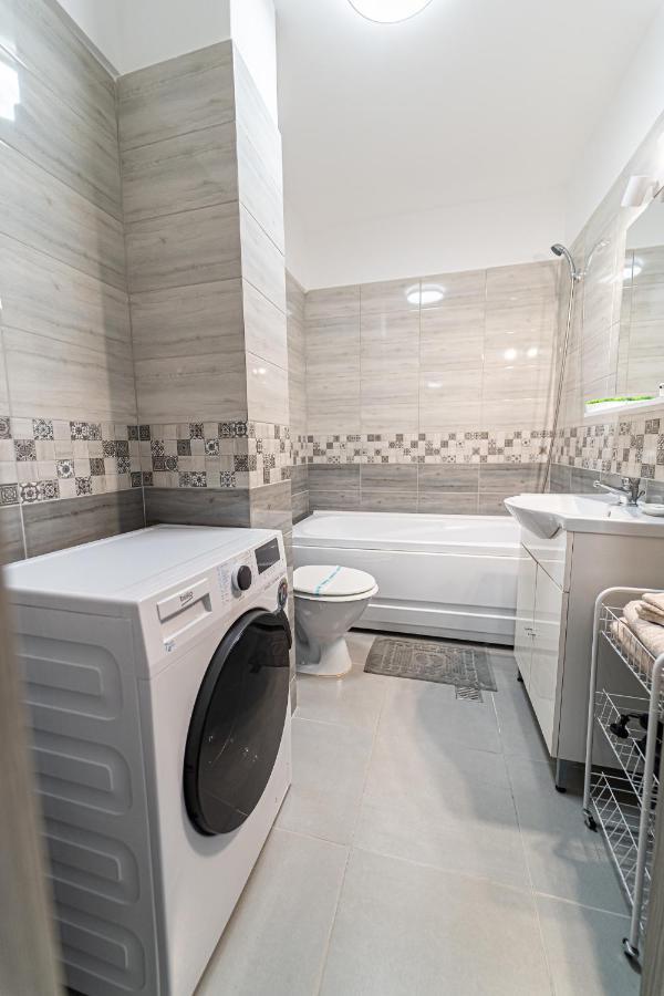Apartament Delux Bacau Luaran gambar